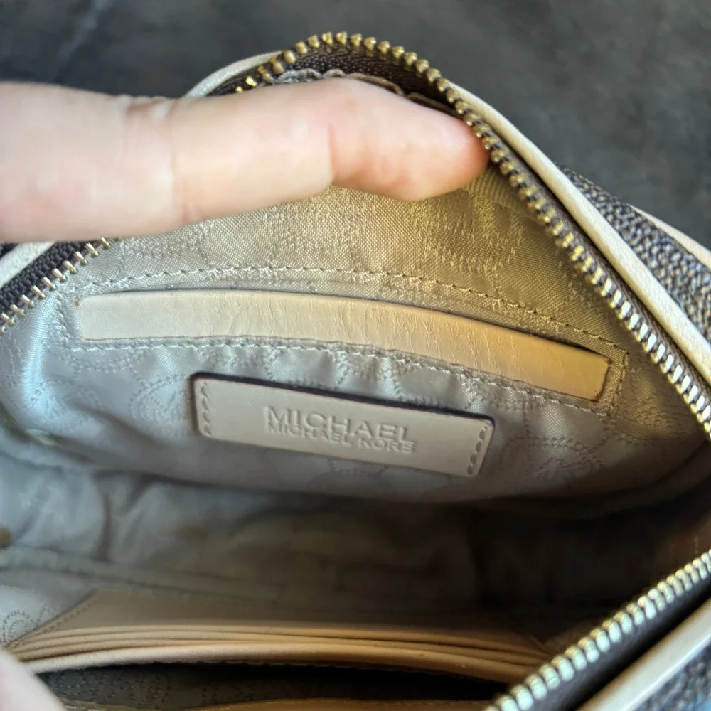 Michael Kors Monogram‎ Camera Crossbody Bag Gold Chain Beige Trim